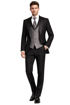 Masculini Men’s Three-Piece Suit + Tie